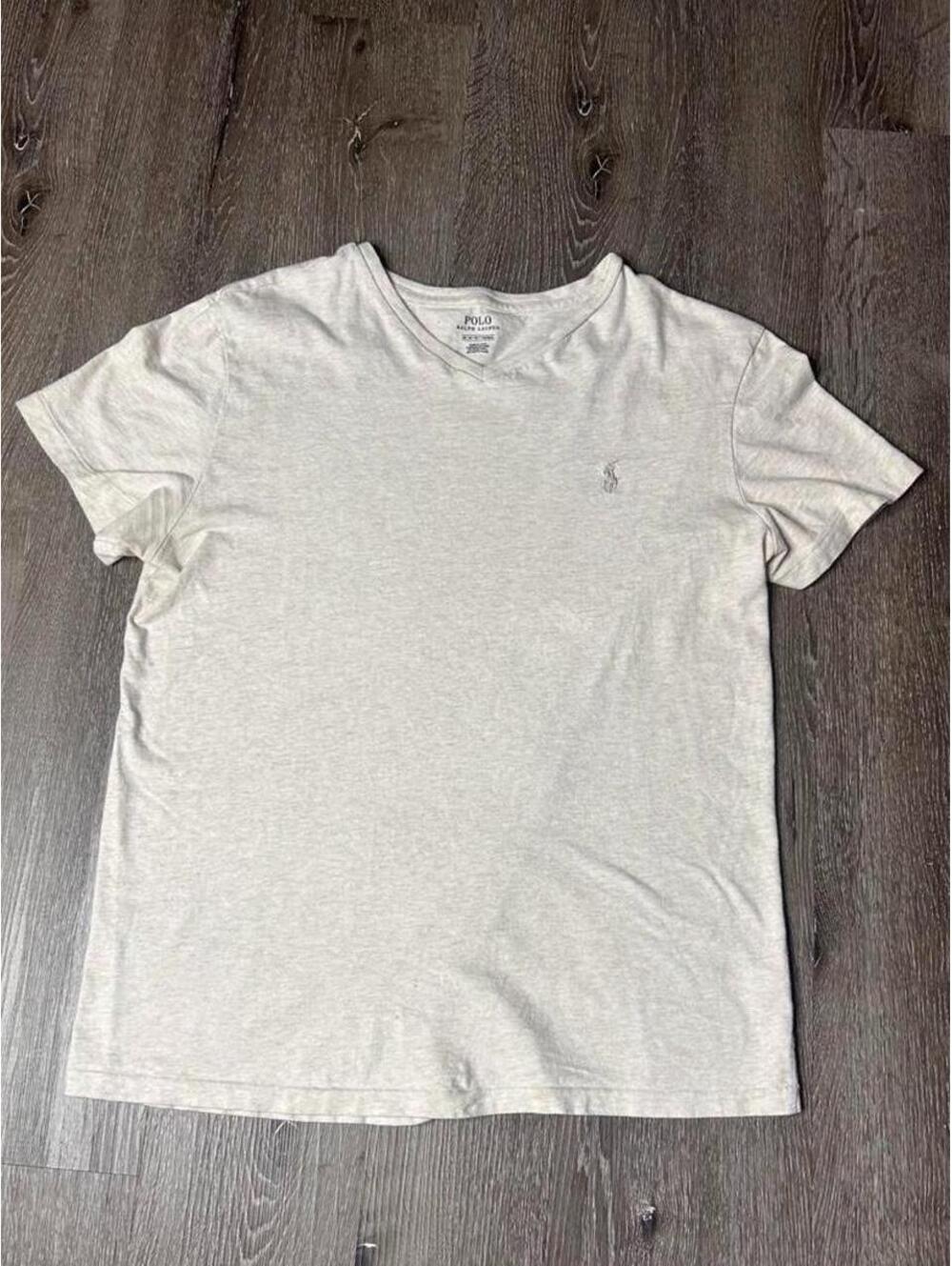 Ralph Lauren grey cotton V Neck t-shirt Size M